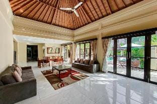 Glorious Villa 3 BR With Private Pool #ZN20 Villa in North Kuta
