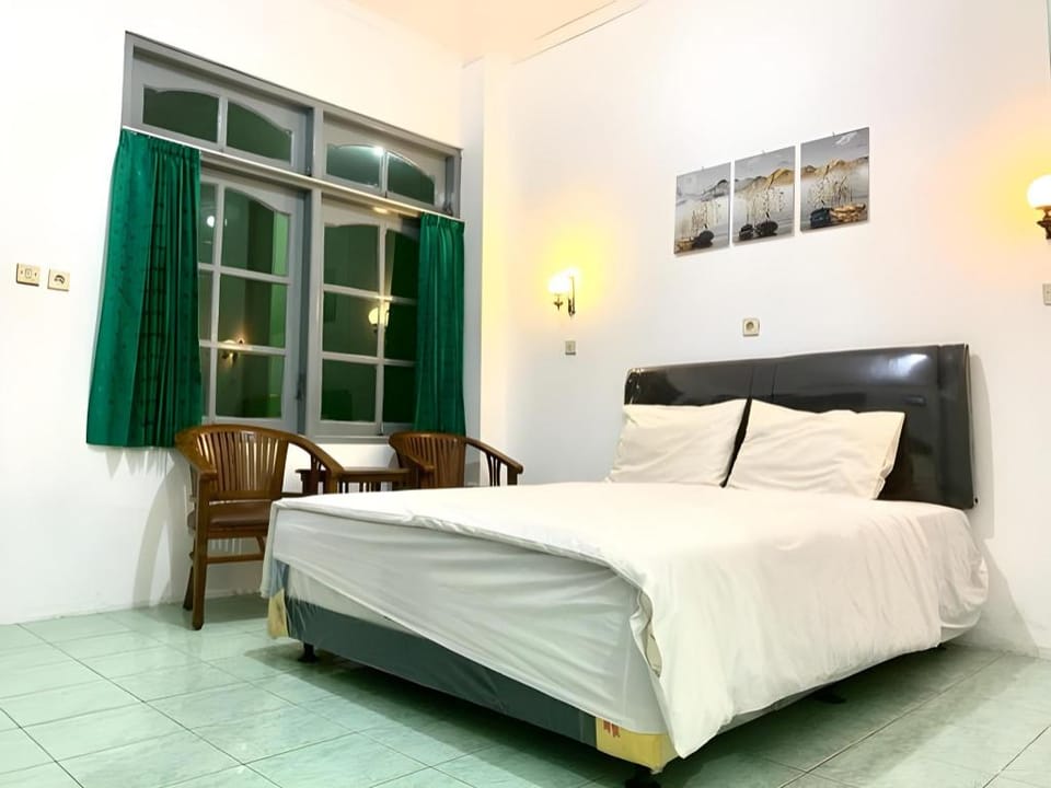 Camila Living Yogyakarta Syariah RedPartner Hotel in Yogyakarta