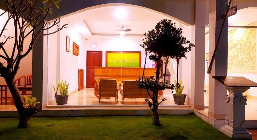 Puri Lovina Hotel in Bali