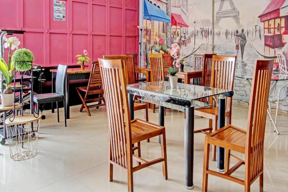 Capital O 93361 Dynasty Inn Syariah Hotel in Indonesia