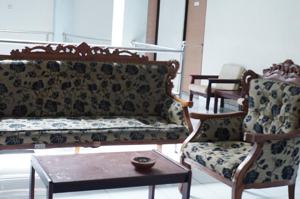 OYO 93343 Sukma Residence Hotel in Indonesia