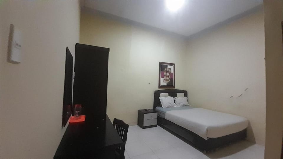 Hotel O Homestay Bunga Rinte Syariah Near Komp perumahan stella ressidence 2 Hotel in Indonesia