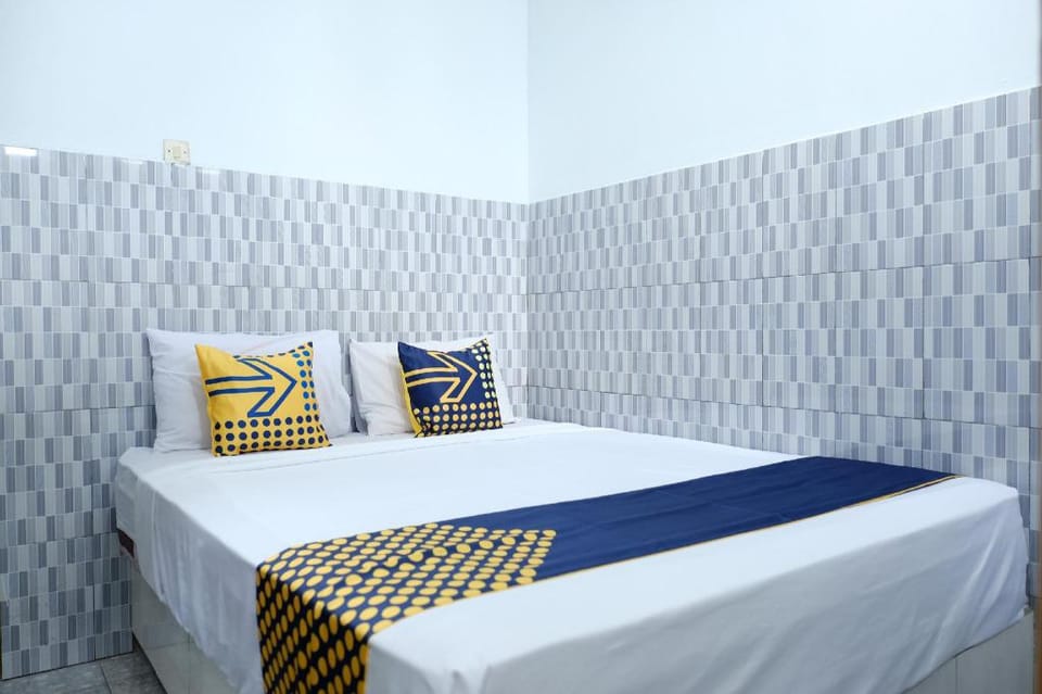 Hotel O Penginapan Annisya Near SMA Negeri 2 Mataram Hotel in West Nusa Tenggara, Indonesia