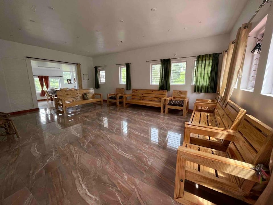 Hill Park Hotel in Kerala