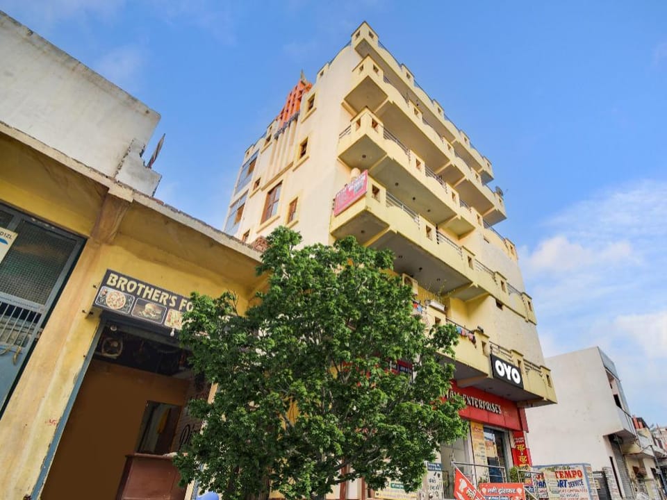 Hotel O SHYAM RESIDENCY Hotel in Delhi