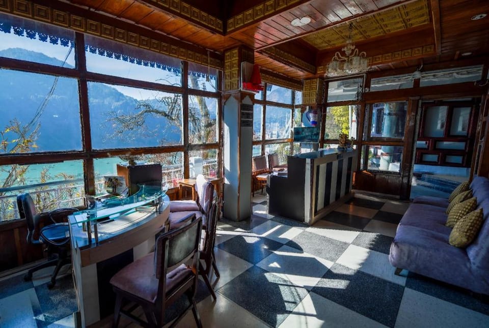 Hotel Silverton Hotel in Uttarakhand