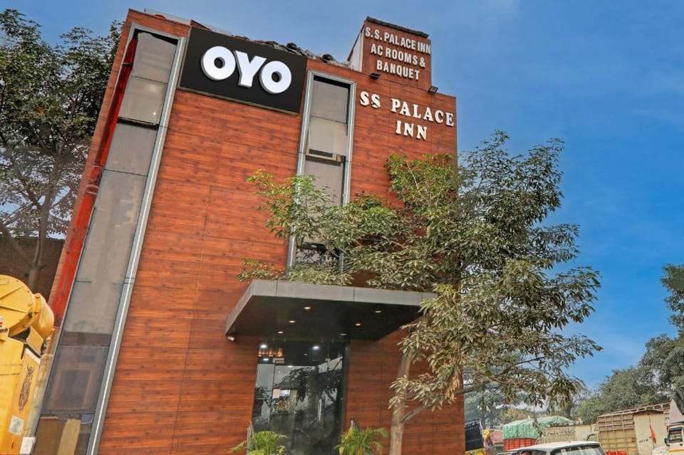 OYO 820240 Ss Palace Inn Hotel in Lucknow
