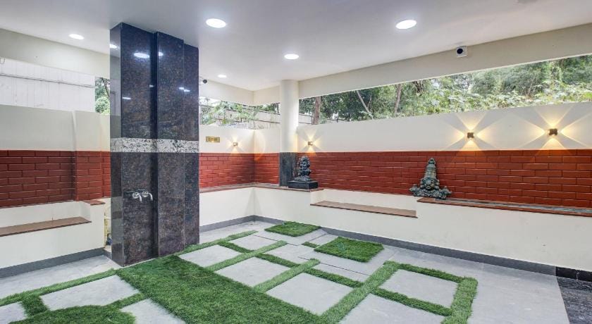 Super Hotel O EMBASSYINN Hotel in Hyderabad