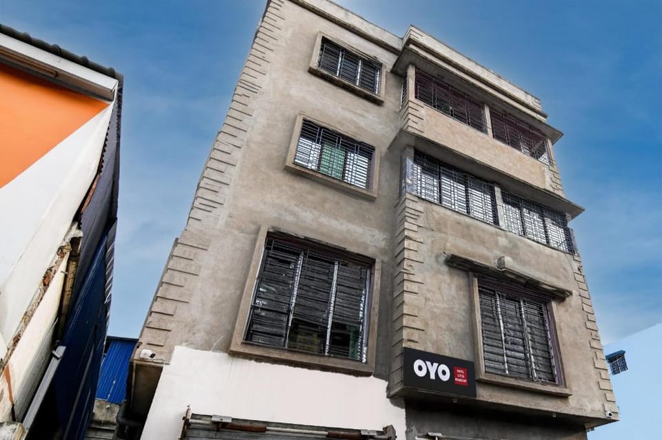 Hotel O Lotus Homestay Hotel in Kolkata