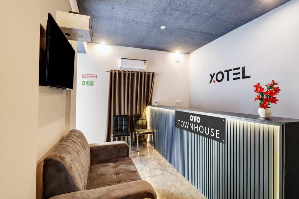Super Townhouse Ecity Inn Hotel in Bengaluru