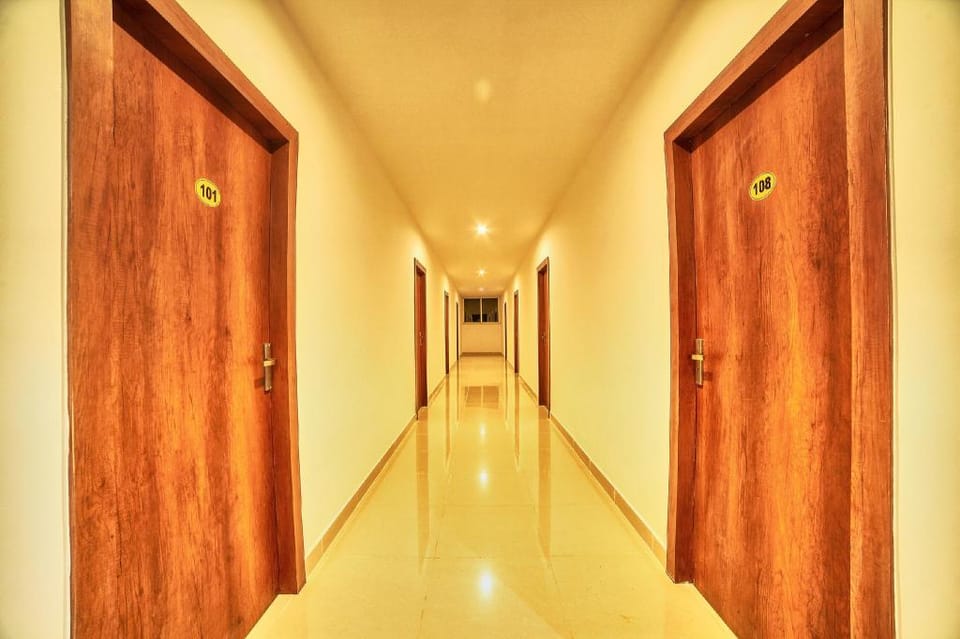 Visa Inn Airport Transit Stay With Airport Transfer Hotel in Tamil Nadu