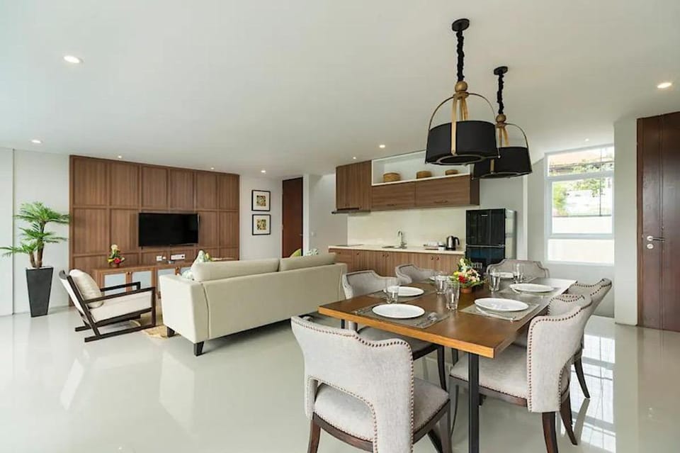 Townhouse in Kecamatan Kuta Selatan  1 bedroom  1.5 baths Vacation rental in Kuta Selatan