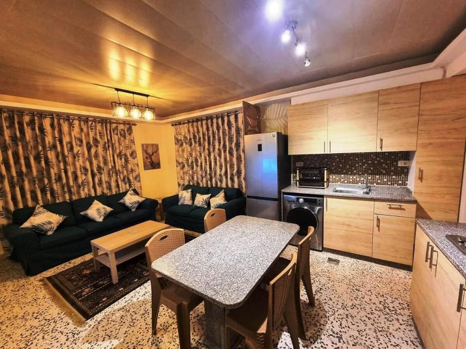 Beautiful apartment in the center of Madaba Apartment in Africa