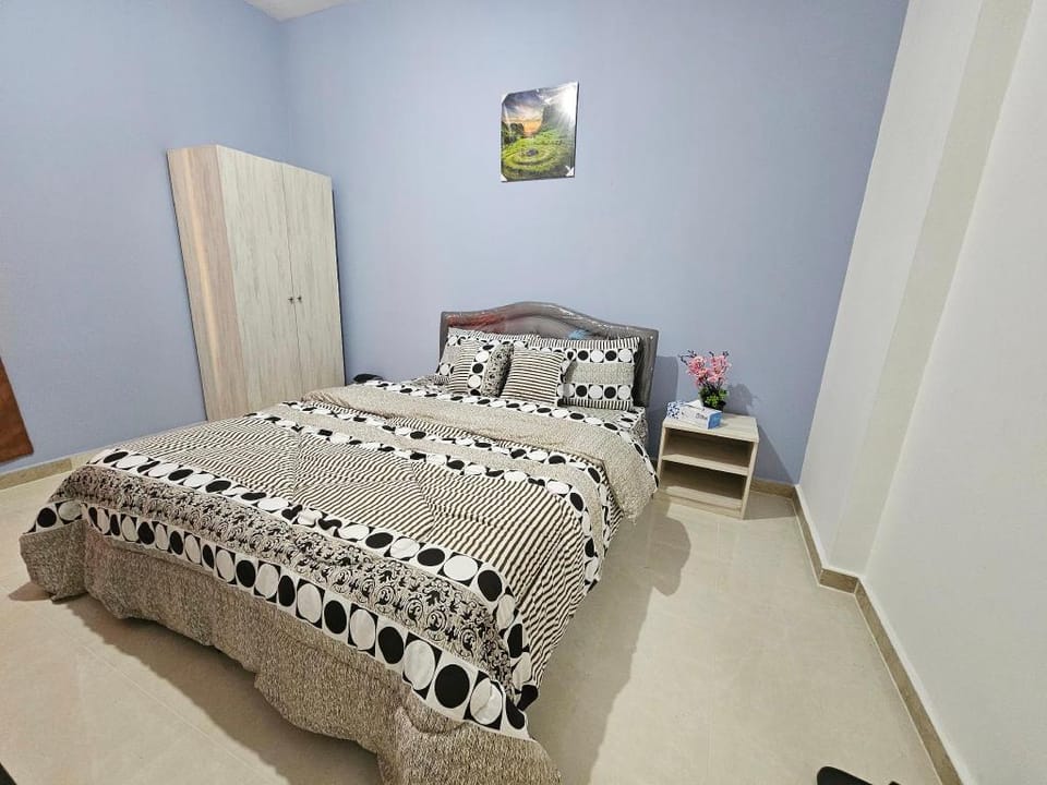 Abudhabi hygienic Rooms for couple and family  Apartment in Abu Dhabi
