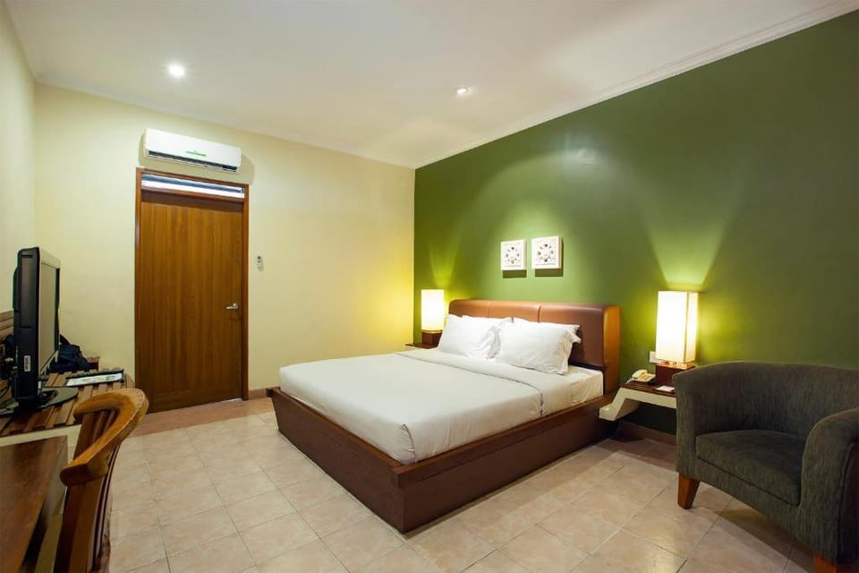 Fantastic Deluxe Double Room near Seminyak Beach Vacation rental in Kuta