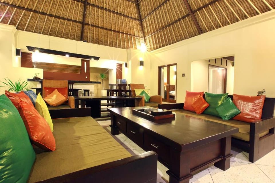 Great 4BR Private Pool Villa near Jimbaran Beach Villa in Bali