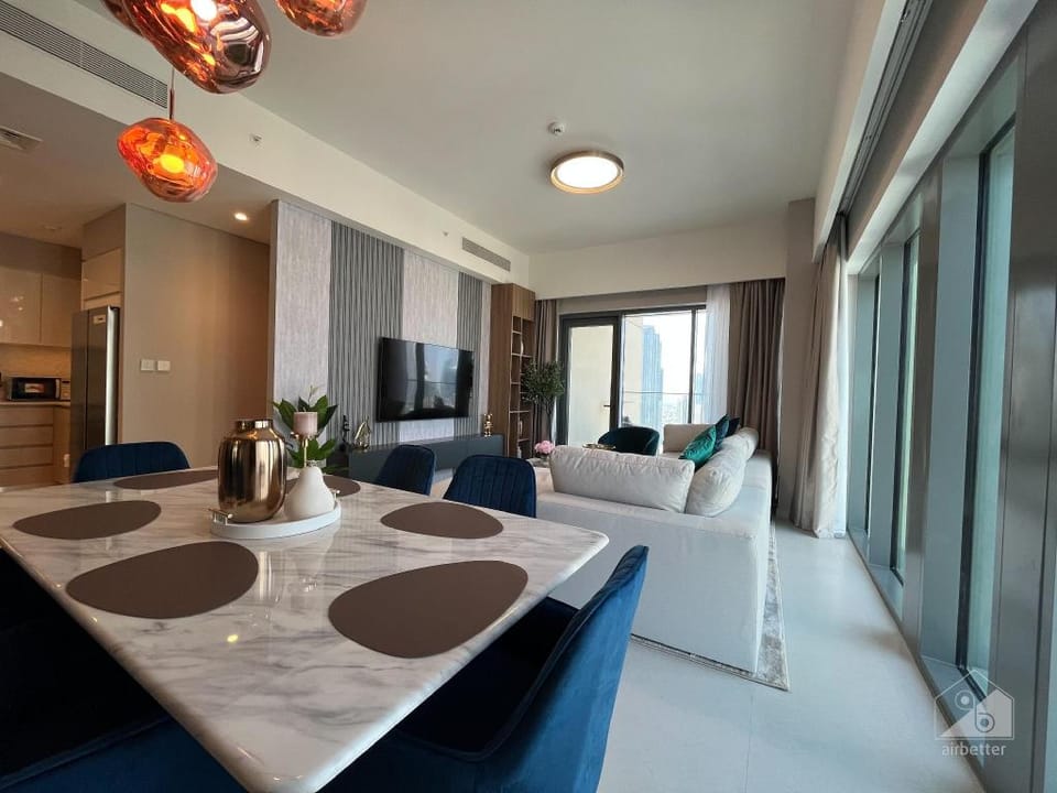 Luxurious Apt with breathtaking view in Downtown Apartment in Dubai