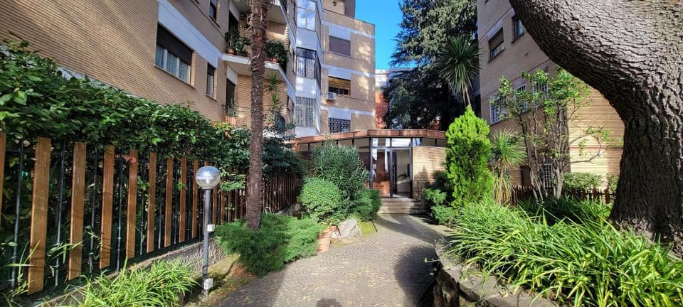 BnB Rooms And Comfort Bed and Breakfast in Rome