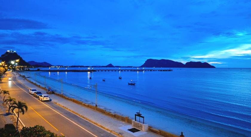 Jungle Cafe and Guesthouse Bed and Breakfast in Prachuap Khiri Khan, Thailand