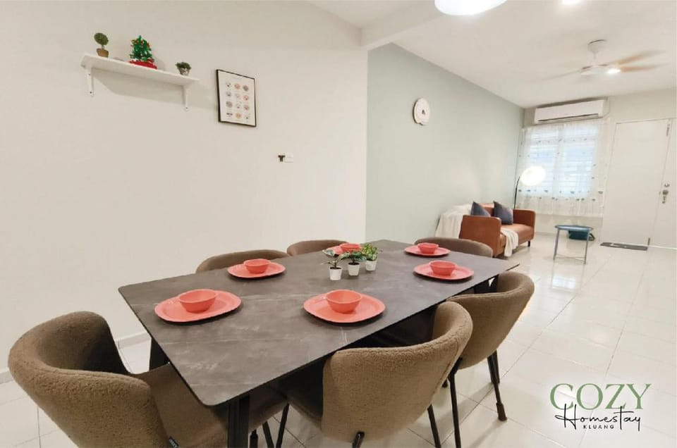 Cozy (Batu 4)~6+2p@ Neflix, Water Dispenser Vacation rental in Johor