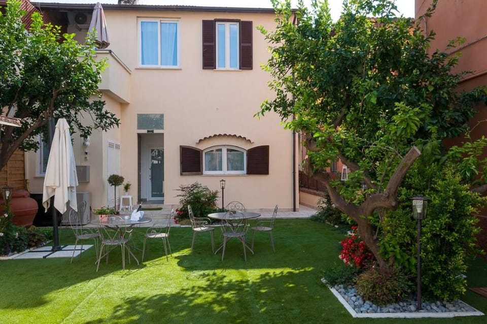 Twins 1 - Quiet Home Terracina Apartments Vacation rental in Terracina