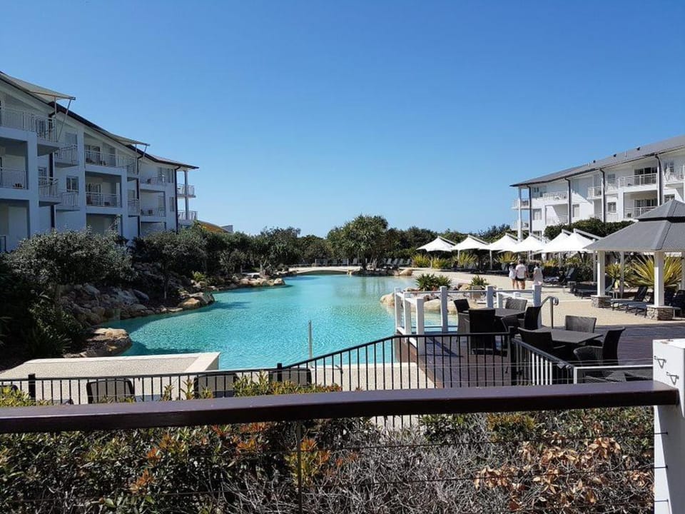 The Pool Resort Kingscliff - Studio Pool View (2207) - Holiday Management Co. Apartment in Kingscliff