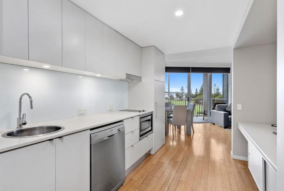 Superior One Bedroom Apartment with Park Views Apartment in Kingscliff