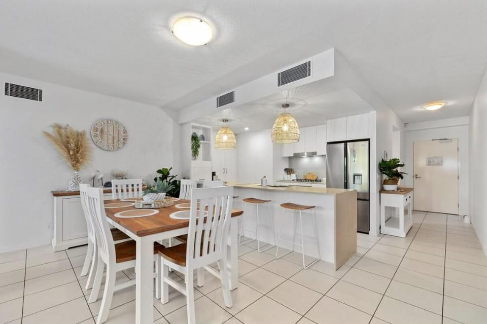 Three Bedroom Pool Views in the Heart of Casuarina Apartment in Tweed Heads