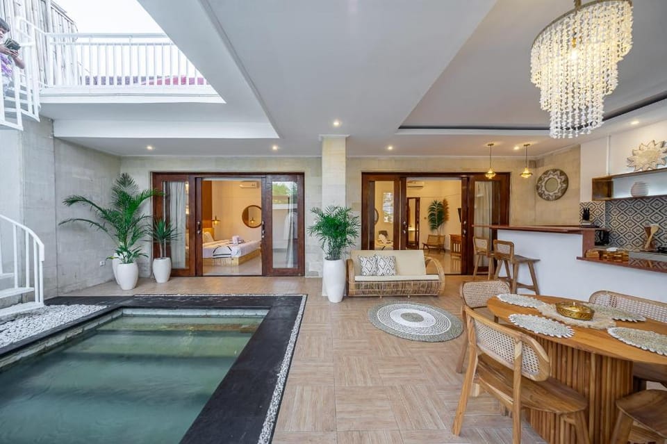 Canggu, Umber Rise Villa  Villa in North Kuta