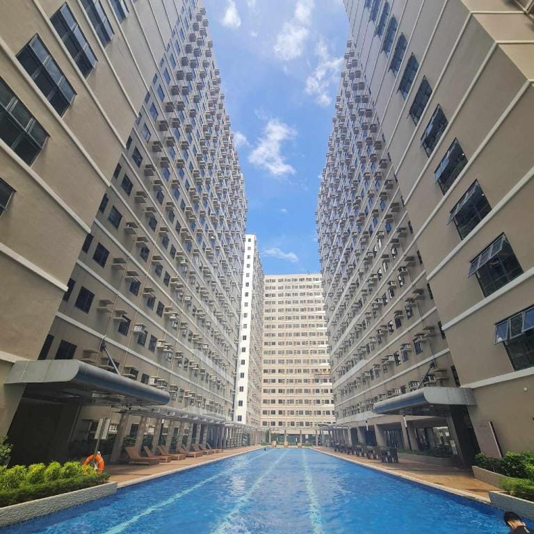 Homely Green 2 SMDC beach theme condo Apartment in Calabarzon