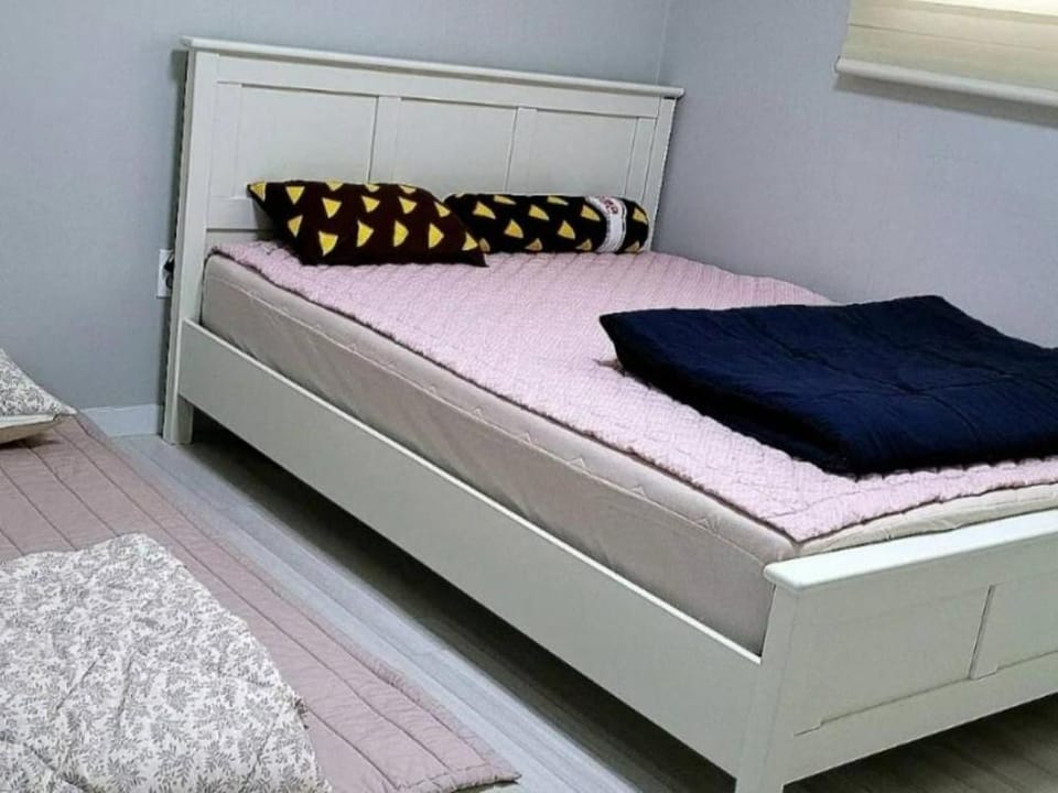 Jeju Aewol Doldam-gil Pension Bed and Breakfast in South Korea