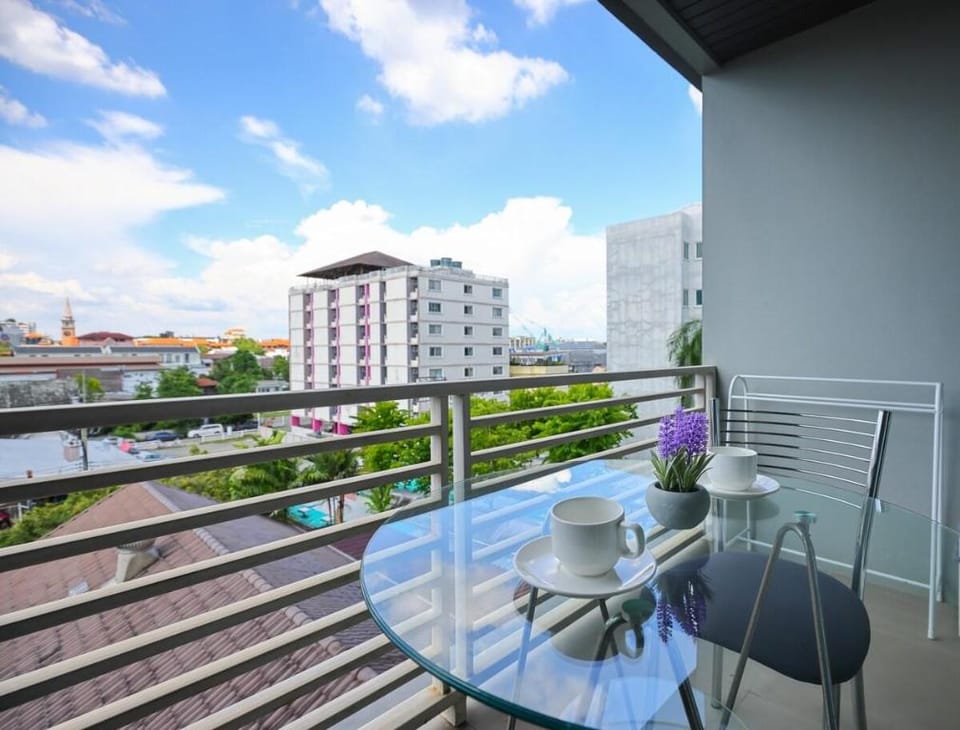 Luxury Living in heart of Nimman Apartment in Chiang Mai