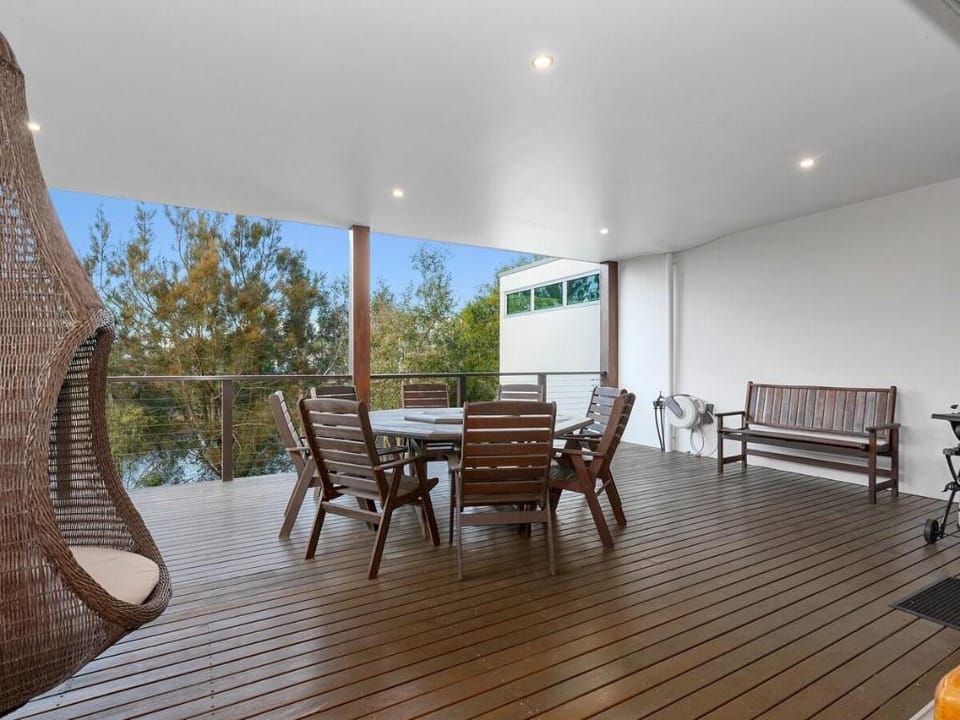 Four Bedroom Escape to Friday Island Cabarita Vacation rental in Tweed Heads