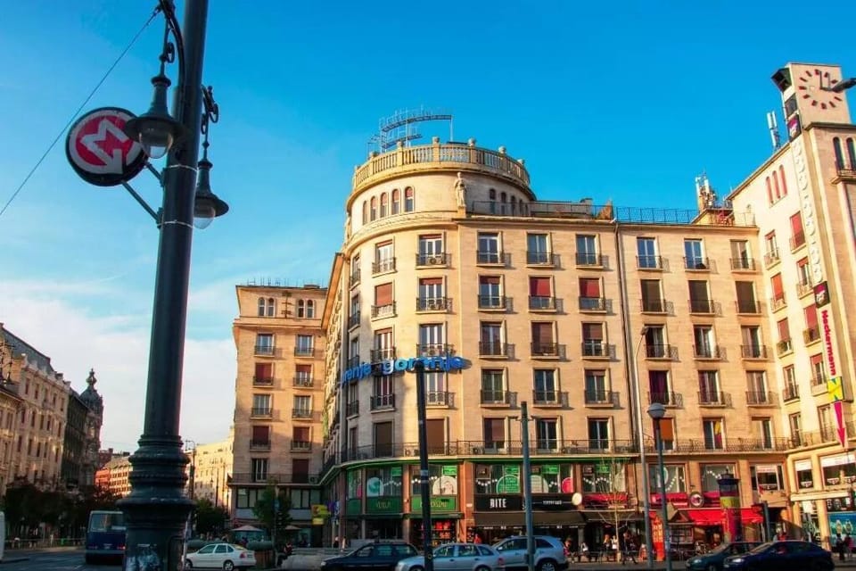 SípSix Apartment Vacation rental in Budapest