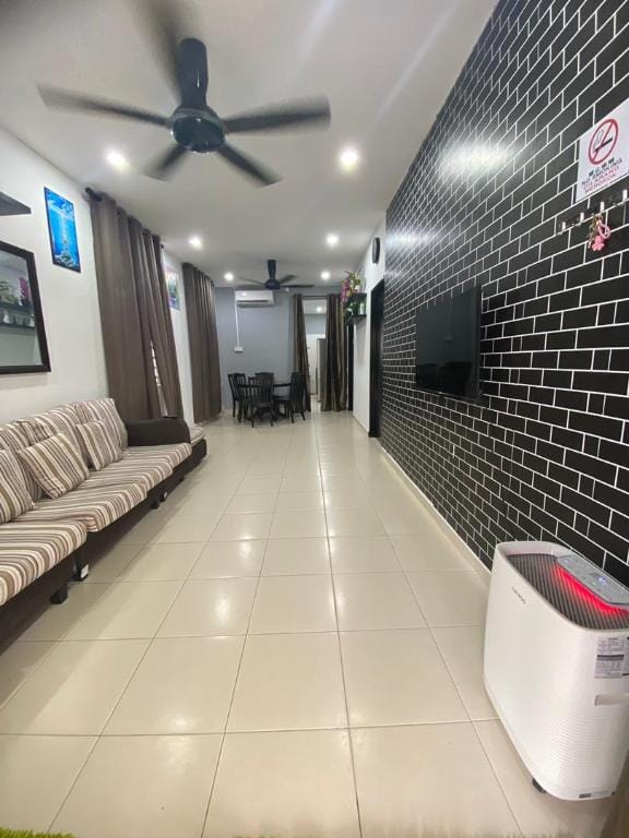 Seri Warna Homestay Bukit Rangin Damai Vacation rental in Pahang, Malaysia
