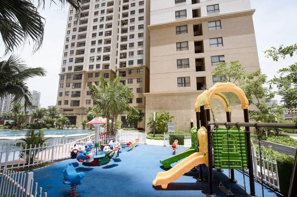 Dcapitale/ Big PROMO/ 2 BRS& TUB/ Luxury & Classic Apartment in Laos