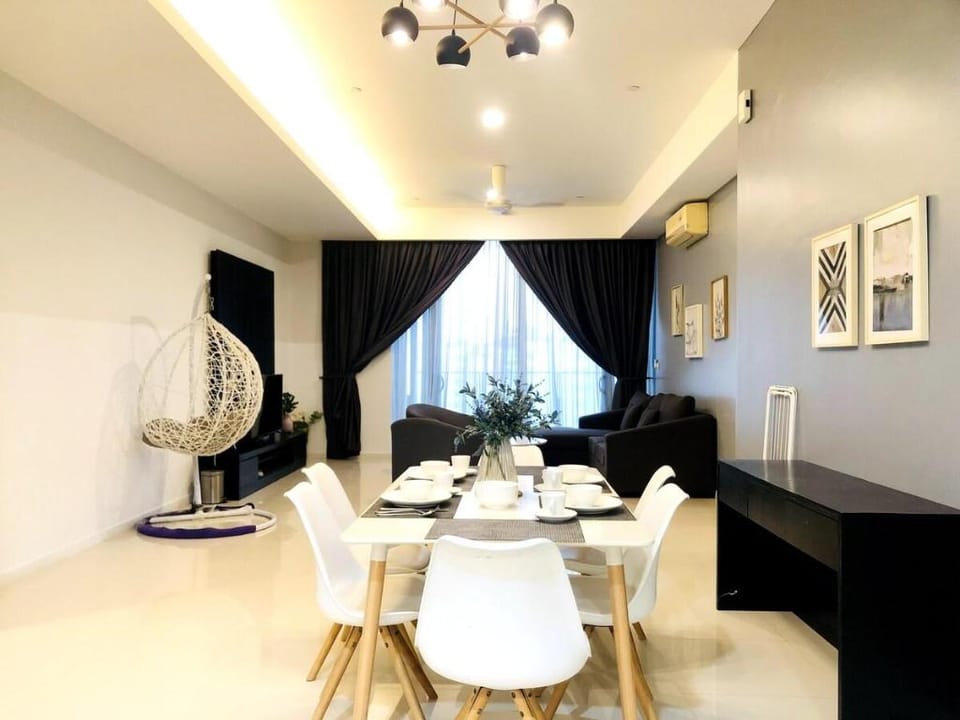 The Azure Paradigm Mall 2 Bedroom by Sleepy Bear Vacation rental in Petaling Jaya