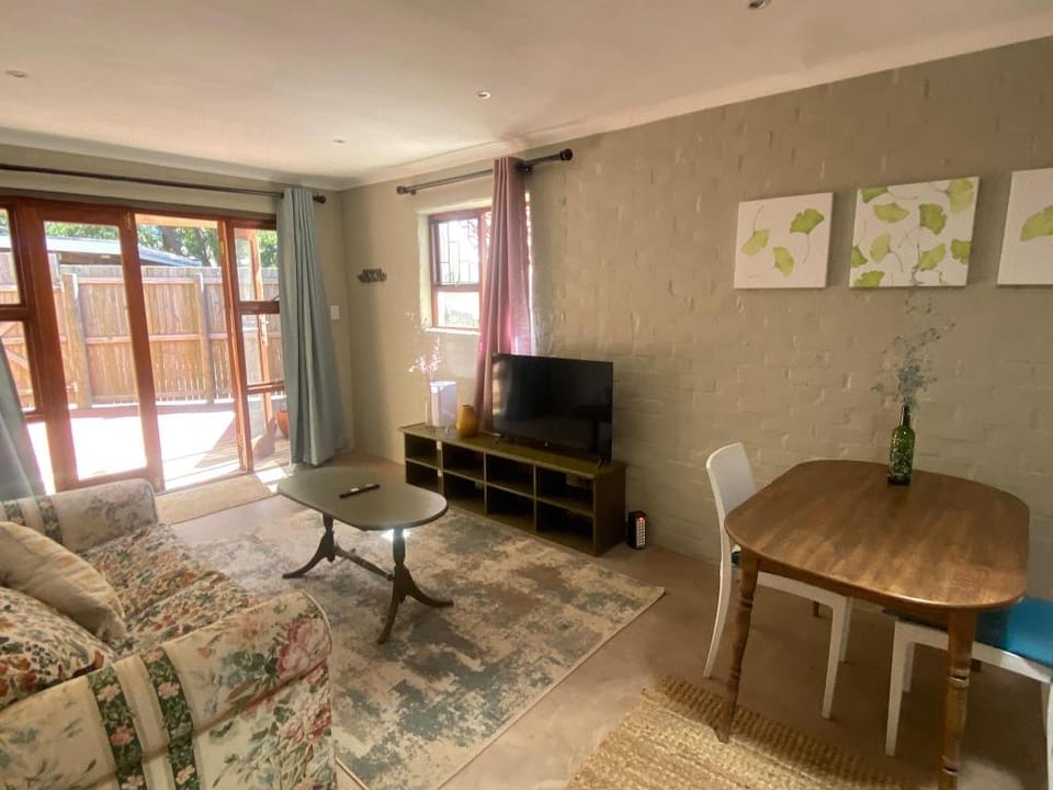 Nudist/naturist/FKK Port Nature Sandy Bay Cottage Vacation rental in Cape Town