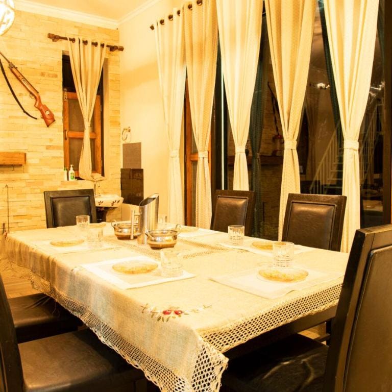 House on the Ridge Villa in Uttarakhand