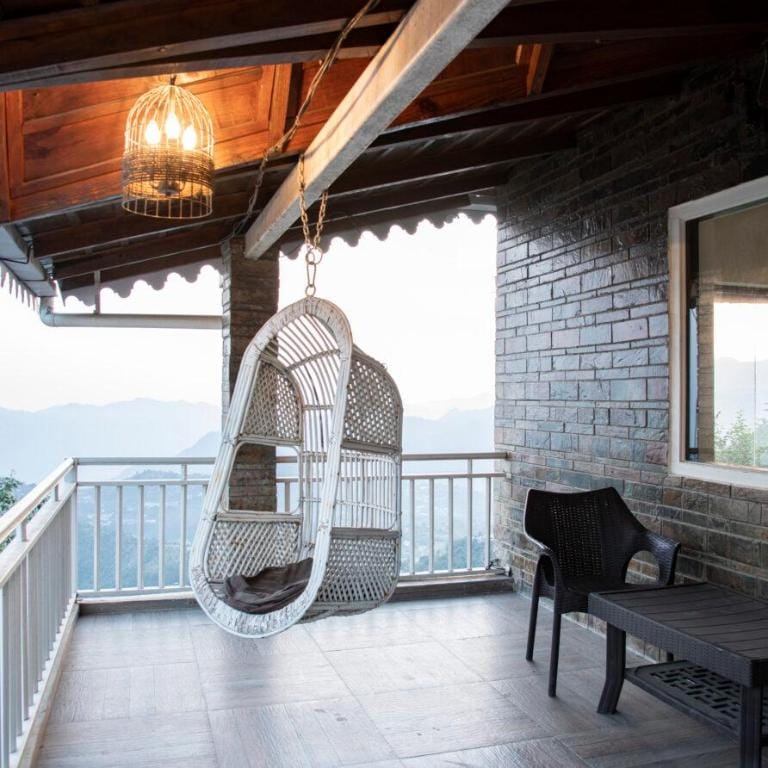 House on the Ridge Villa in Uttarakhand
