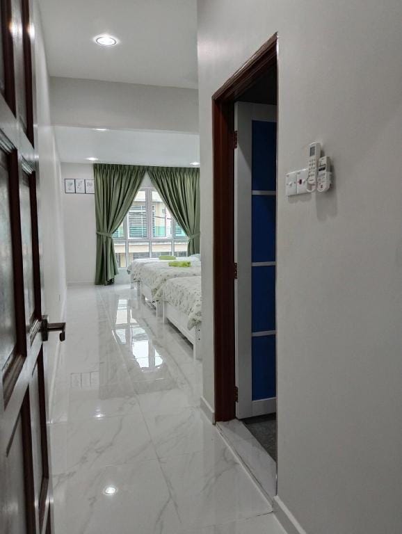 Angies CottageのSweet Home@Tmn Sentosa JB 16-30 pax Vacation rental in Johor Bahru
