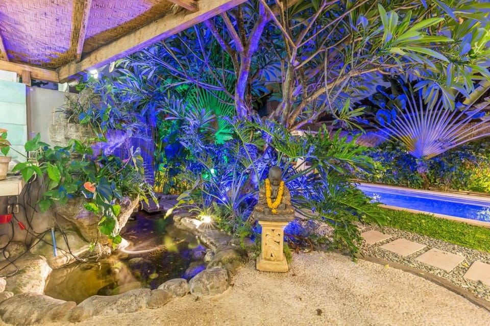 Private 3 bedrooms enclosed villa with pool  Villa in Kuta
