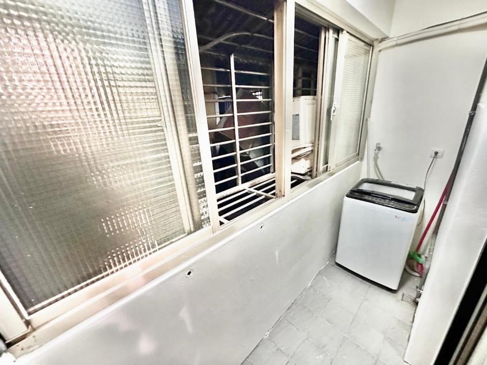 Emei 2D Apartment in Taipei City