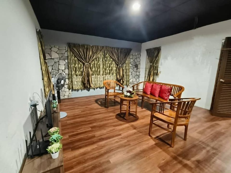 1 Hati Homestay Sepang Vacation rental in Negeri Sembilan, Malaysia