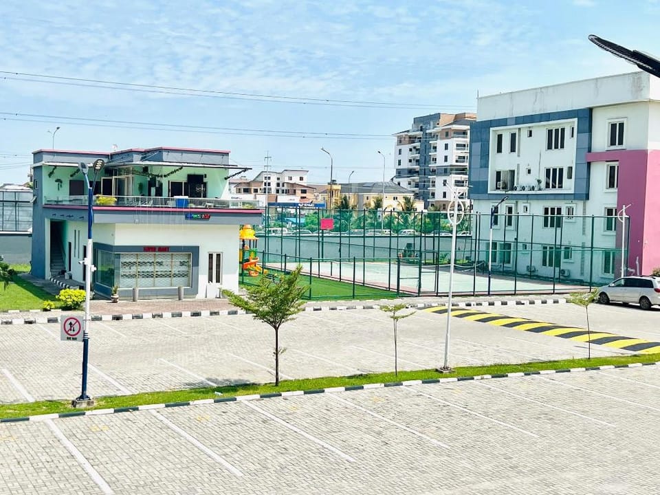 3BR Stylish and Sleek Haven Vacation rental in Lagos, Nigeria