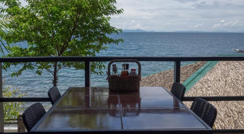 Blue Ribbon Dive Resort Hotel in Puerto Galera
