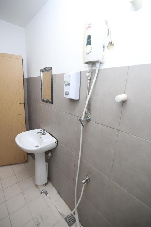 LC Premium Stay Hostel Hotel in Kuching