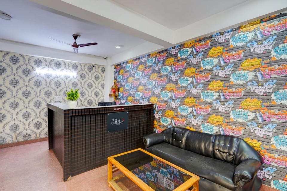 Super Collection O Umen Hotel Noida City Center Metro Station Hotel in Noida