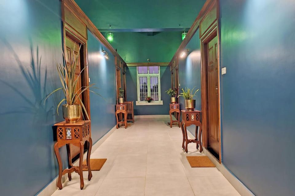 Le Colonial Suites Hotel in Puducherry
