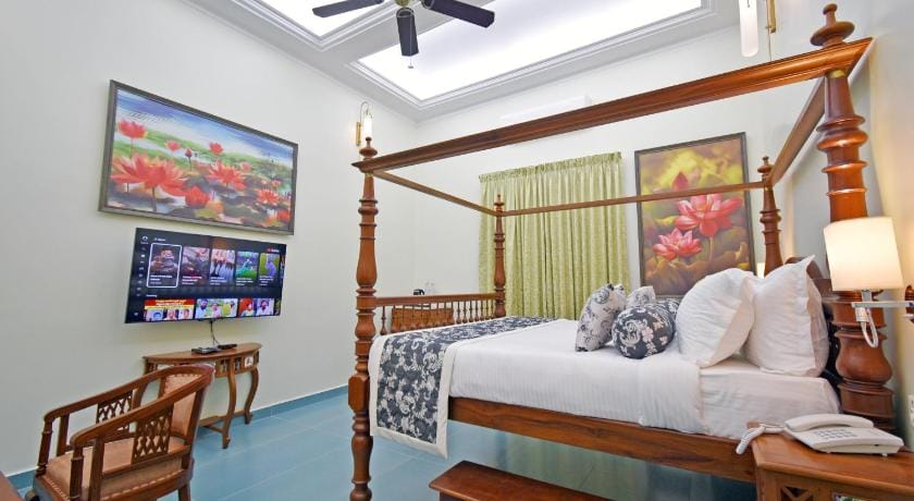 Le Colonial Suites Hotel in Puducherry